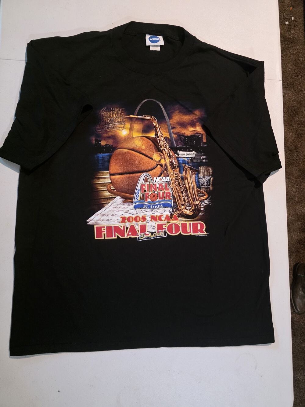 2005 NCAA Final Four St. Louis Basketball T-Shirt Black XL Vintage